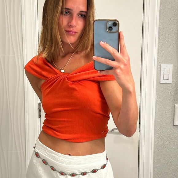 Meet your Posher, Taylor - Picture 6 of 12